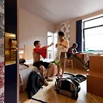 Sleep Well Youth * Brussel