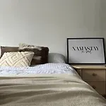 Lovely 2-bedroom Duplex W/ Balcony In Brussel