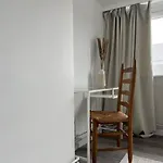Lovely 2-bedroom Duplex W/ Balcony In Appartement *