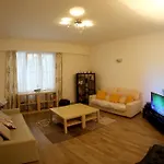 Monnaie Apartments