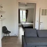 Uccle Chic Flat *