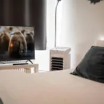 Superb 3 Bedroom & 3 Bathroom Duplex In Brussels City Centre