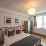 Superb 3 Bedroom & 3 Bathroom Duplex In Centre Brussel