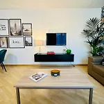 Urbanstay Suites Apartment In Charming Sablon