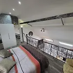 Duplex Elegant Situe A 1min De La Gare Du Nord Apartment *