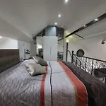 Duplex Elegant Situe A 1Min De La Gare Du Nord