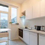 Magnifique Appartement - Quartier Louise!