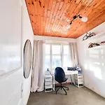 Furnished - Bright, Modern In Brussels, 15 Minutes Walk From The Atomium *