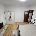 Renovated Private Room