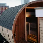 Luxury 200Sqm Appartment / Hot Tub / Sauna
