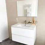 New Cozy In Porte De Hal Appartement Brussel