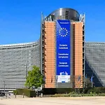 Modern In Molenbeek-saint-jean / 77 M² / Parking Appartement Brussel