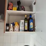 Appartement Studio Entier Avec Balcon - Tour Et Taxis