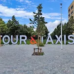 Studio Entier Avec Balcon - Tour Et Taxis