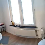 Studio Entier Avec Balcon - Tour Et Taxis Appartement Brussel