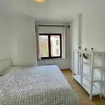 Un Appartement Lumineux Dans Un Quartier Anime #3