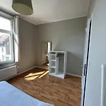 Appartement Lumineux Dans Un Quartier Anime #2