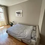 Appartement Lumineux Dans Un Quartier Anime #2