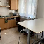 Belle Etage A Stockel With Charming Patio * Brussel