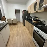 2 Luxueuse A Jette Appartement
