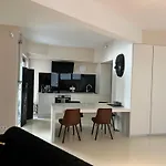 Beautiful Loft In The Center Of