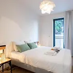 Bel Appartement 2 Chambres Proche Avenue Louise