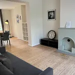 Uccle Chic Flat * Brussel