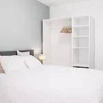 Brand New 1 Bedroom Apartment In The City Center