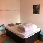 Cozy & Comfy House In Forest!
