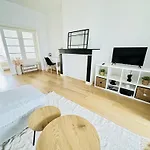 Trendy Flat In