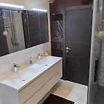 Accommodatie bij particulieren Deluxe Au 2eme Etage, Double Au 4eme Etage Not A *
