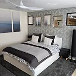 Deluxe Au 2eme Etage, Double Au 4eme Etage Not A