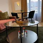 Cozy South-up And Ground Brussel