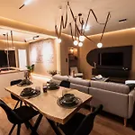 Golden Dove Luxury Appartement *