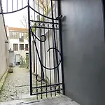 Jourdan House