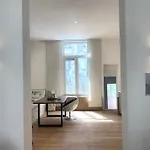 Appartement Spacieux Typiquement Bruxellois