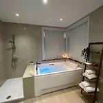 Sublime Appartement Calme Cosy & Jacuzzi