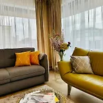 Urbanstay Suites - Jacqmain Downtown Suite