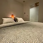 Mini Palace - Sweet Home St Catherine - Charming Studio Apartment - Perfect For Families Or Business Trip