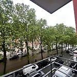 Cosy 2 Bedroom Apartment In City Center