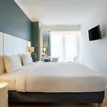 Hotel Ibis Styles Louise 3*