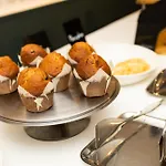 Hotel Ibis Styles Louise 3*