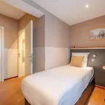 Hotel Barry