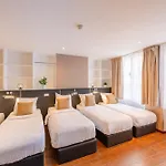 Hotel Barry