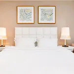 Free Parking & Wifi Designed Apartments In Centr Of City
