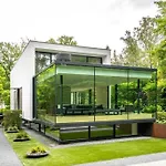 Villa Luxurious 1000m2 With Garden And Pool Brussels