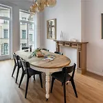Apartment Toison D'or *