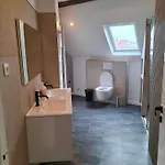 New Cozy In Porte De Hal Appartement Brussel