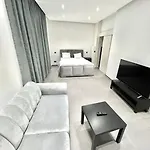 Good Price Studio In Brussels