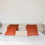 *New*Premium Tranquil Apartment Close To Centre